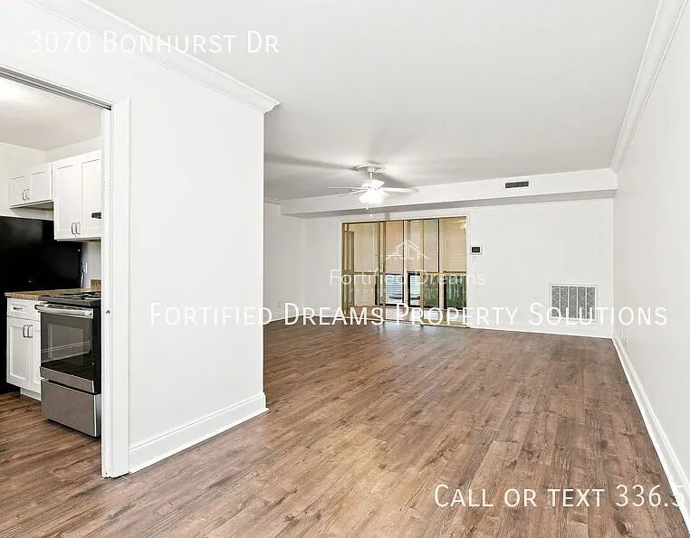 Charming & Spacious Condo w/ Sunroom in Desirable Winston-Salem Location!! — Photo 4