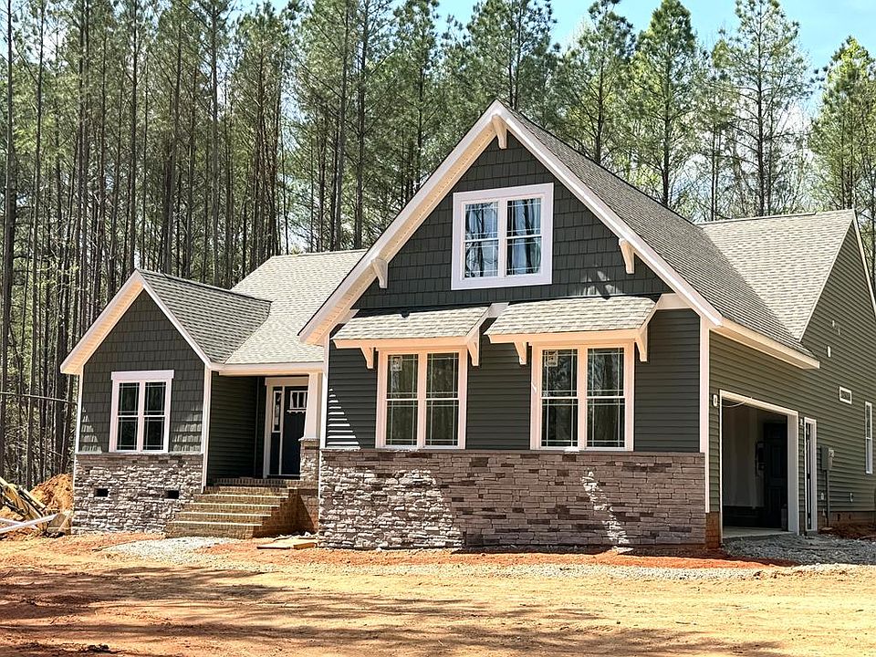 1st image of 2203 Walnut Tree Blvd