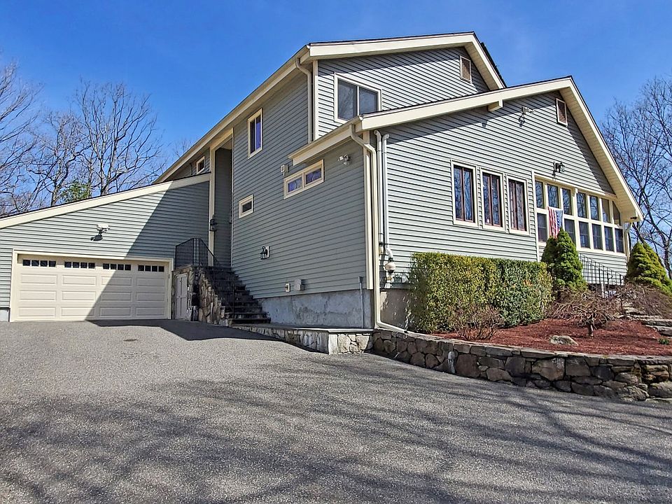 21 Bayberry Hill Road