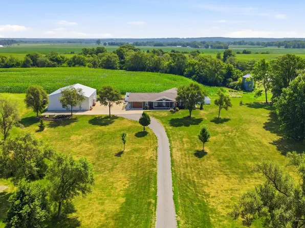 1594 Broad St, Keosauqua, IA 52565