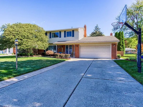 37726 Devoe St, Clinton Township, MI 48036