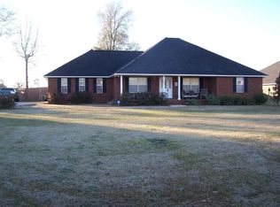 195 Carrington Cir, Thomasville, GA 31757