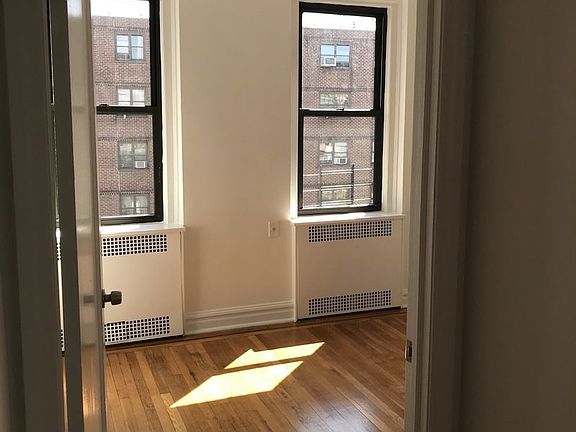 2nd image of 109 W 94th St #6C
