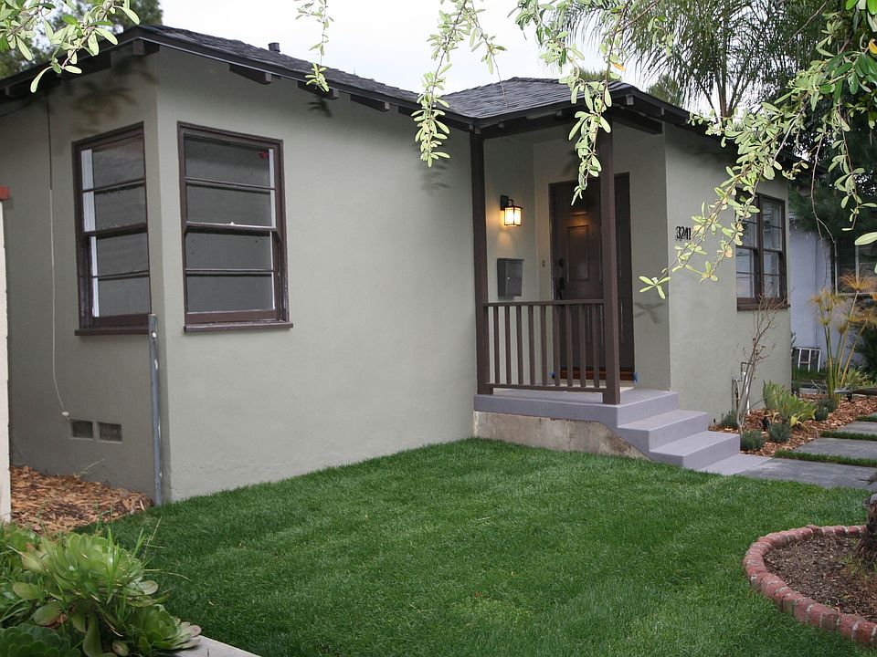 2nd image of 3241 Montrose Ave