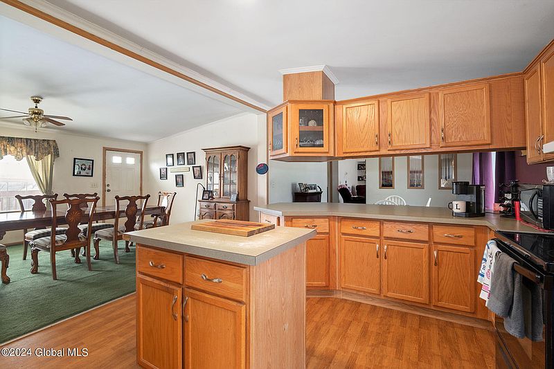 5th image of 442 Ploss Road