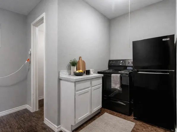 Bellaire Apartments