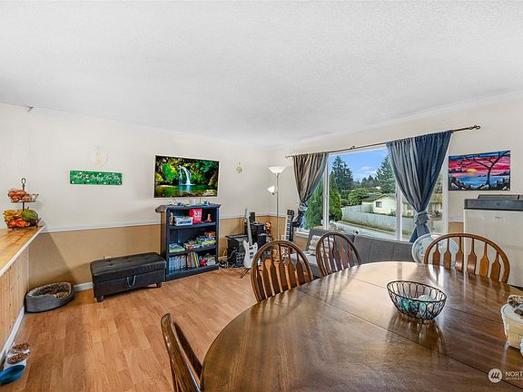 5th image of 227 Belmark Avenue