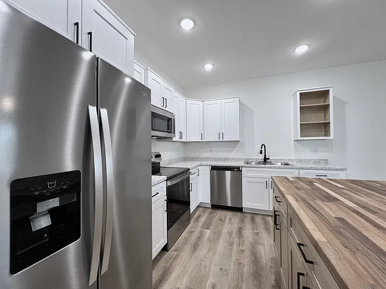 351 S Johnson St — Photo 10