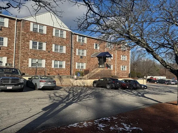 740 Central St S #H18, Leominster, MA 01453