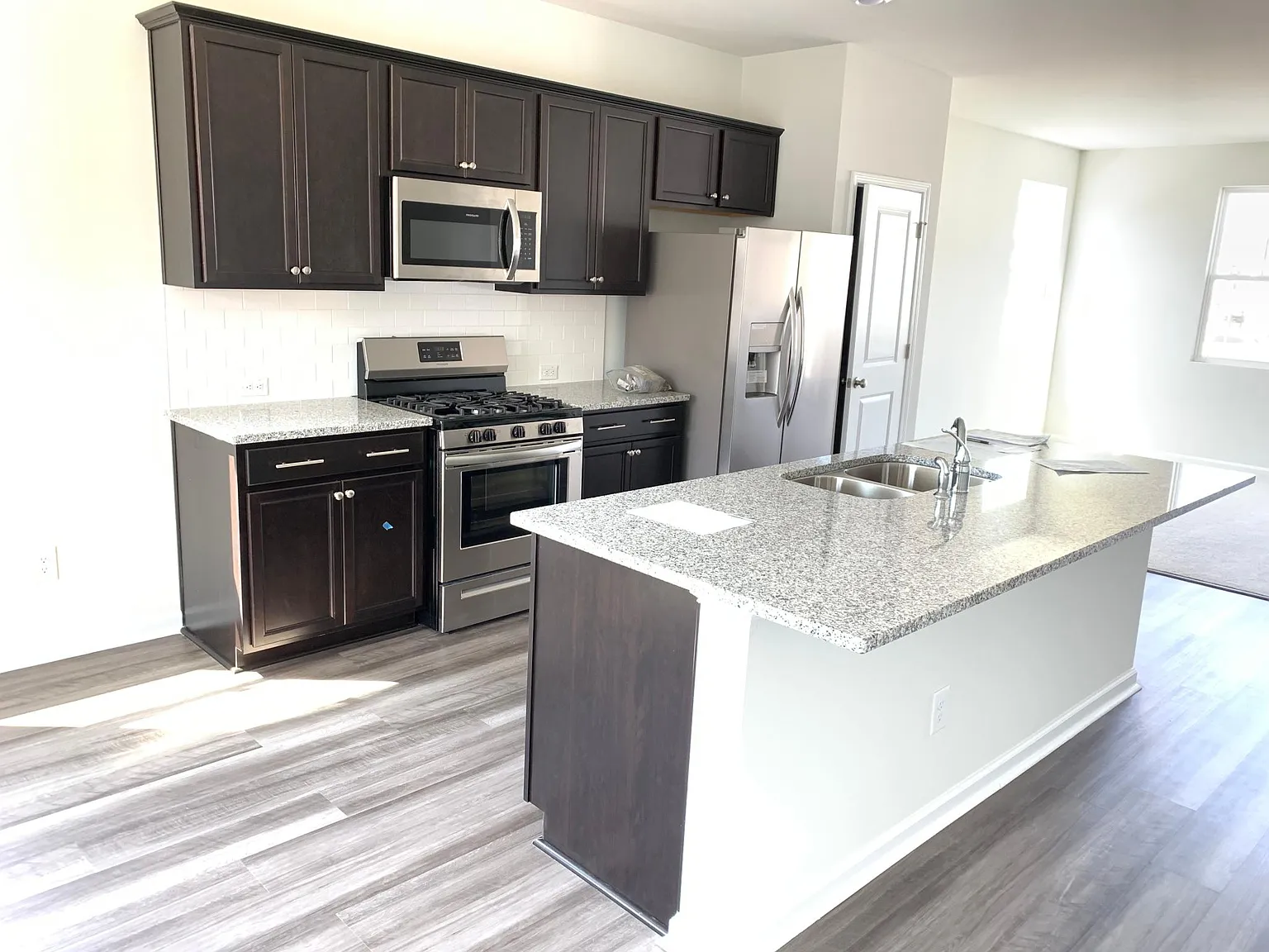 5316 Daydream Dr — Photo 4