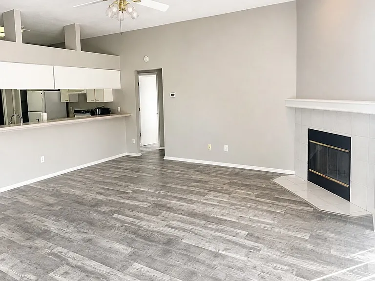 28202 Brokenmead Path — Photo 5