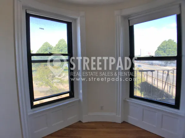 504 Beacon St, Boston, MA