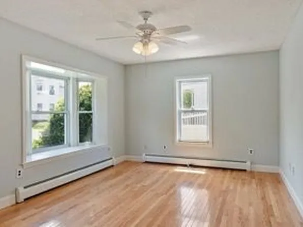 24 Oak Ave #A, Leominster, MA 01453