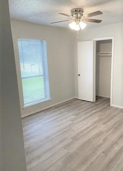 Large Bedrooms ALL WITH CEILING FANS
