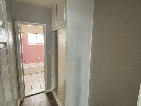 4th image of 438 Cedar Ave Unit 3
