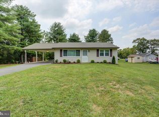 179 Weeping Willow Rd, Falling Waters, WV 25419