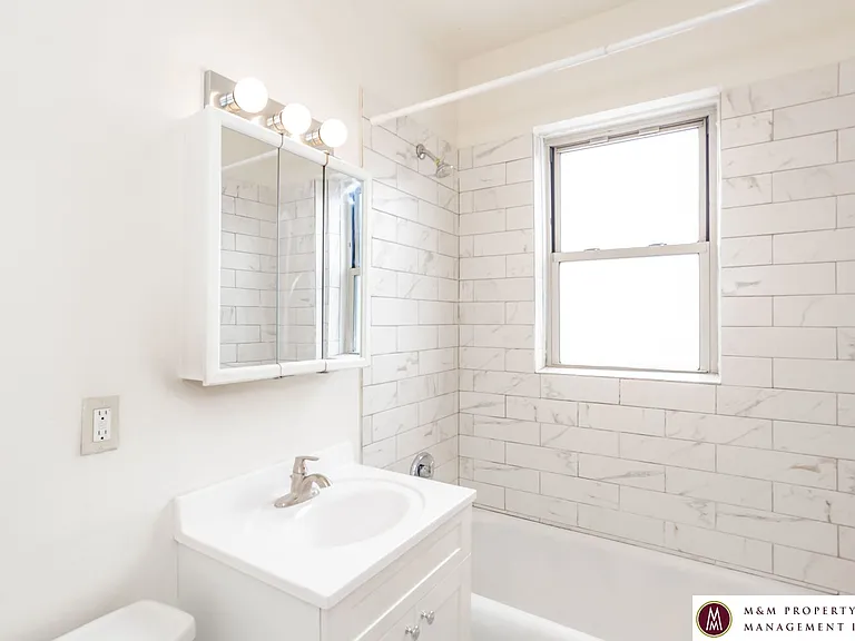 327 Harrison St — Photo 9