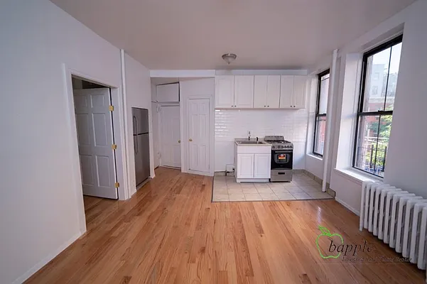 Rented by Bapple | media 11