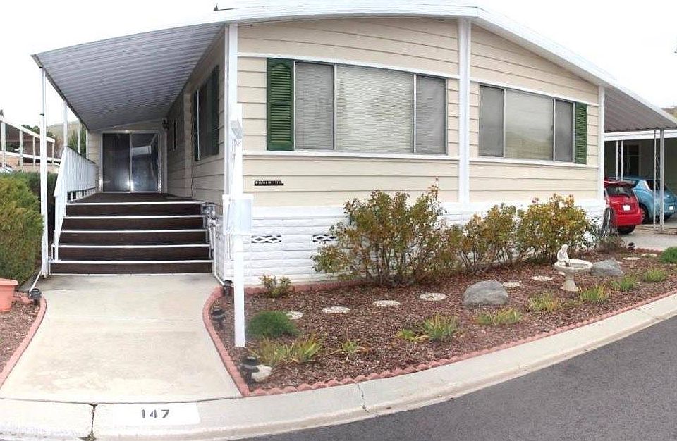 1st image of 147 Mountain Springs Dr #147