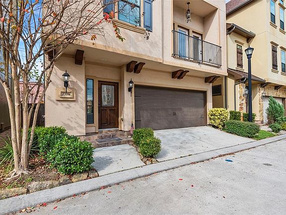 2nd image of 2709 Kings Retreat Cir