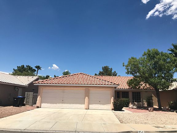 2nd image of 854 Candido Garcia Ave