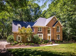 5736 Glen Forest Dr, Charlotte, NC 28226