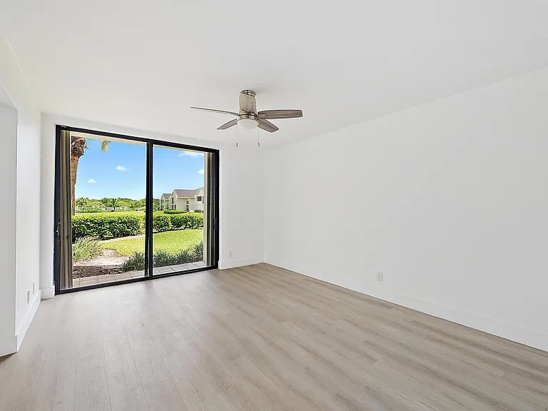 10459 SE Terrapin Pl — Photo 24