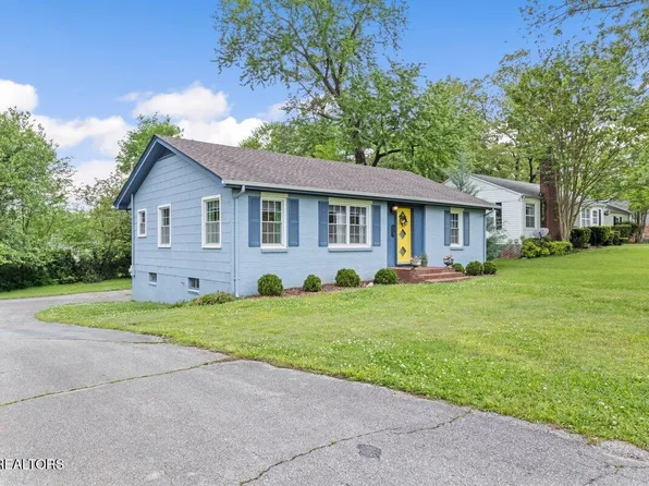 1319 Chilhowee Ave, Maryville, TN 37801