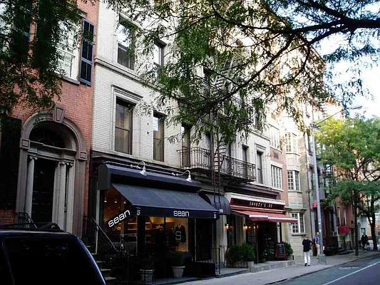 Sold by Stratus Realty Group  | media 6
