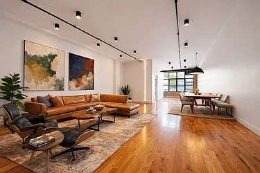 255 Mc Kibbin Street, #216