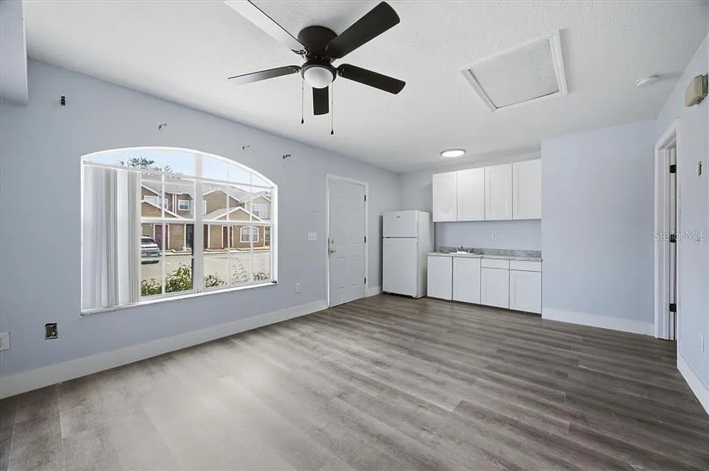 1 bed, 1.0 bath, 800 sqft, $1,100 — Photo 4