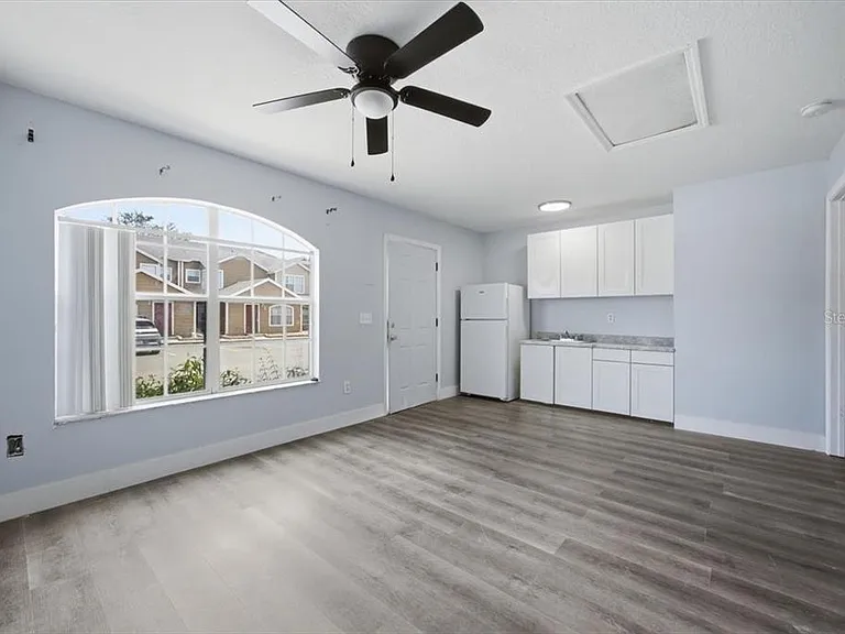 713 Washington Palm Loop #FRONT — Photo 4
