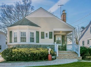 598 Garfield Rd, Baldwin, NY 11510