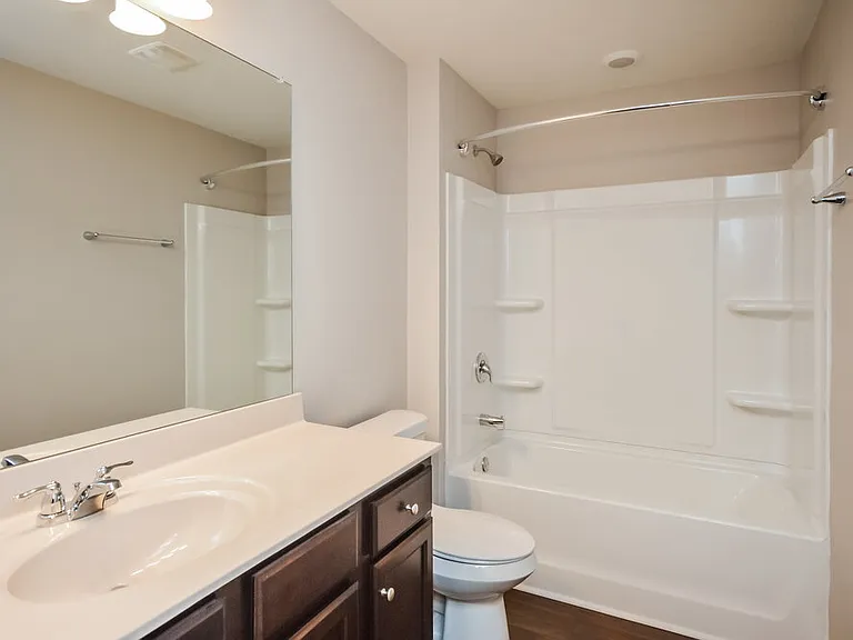 612 Moorings Ave — Photo 16