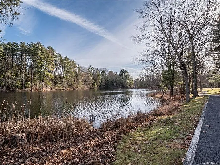 6 Arrowhead Ct #6 — Photo 26