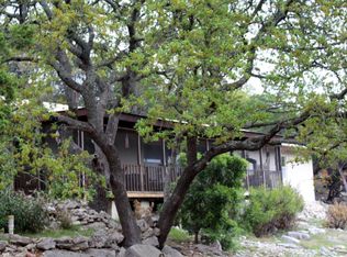 121 Hi Top Rd, Ingram, TX 78025