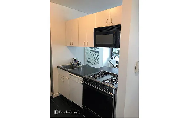 Rented by Douglas Elliman | media 13