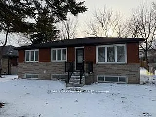 130 Simcoe Rd #MAIN Photo 1