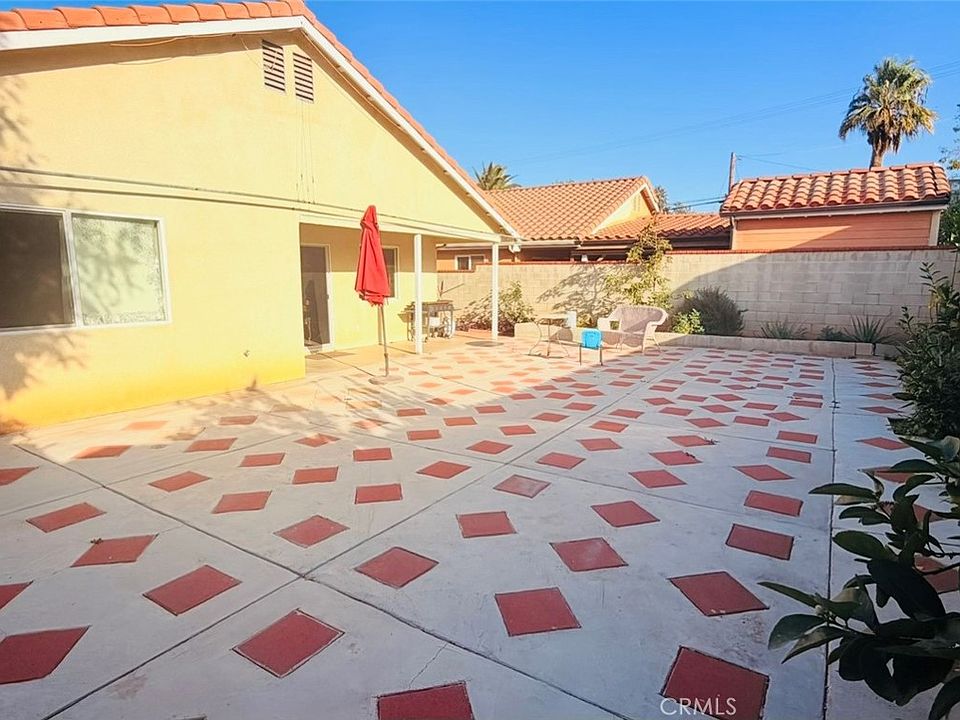 1st image of 2932 Prospect Ave