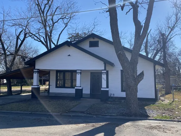 403 Monroe St, Deport, TX 75435