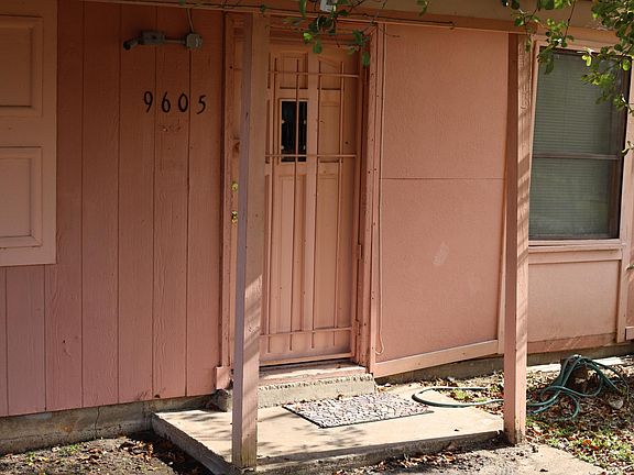 2nd image of 9605 Chesterfield Dr