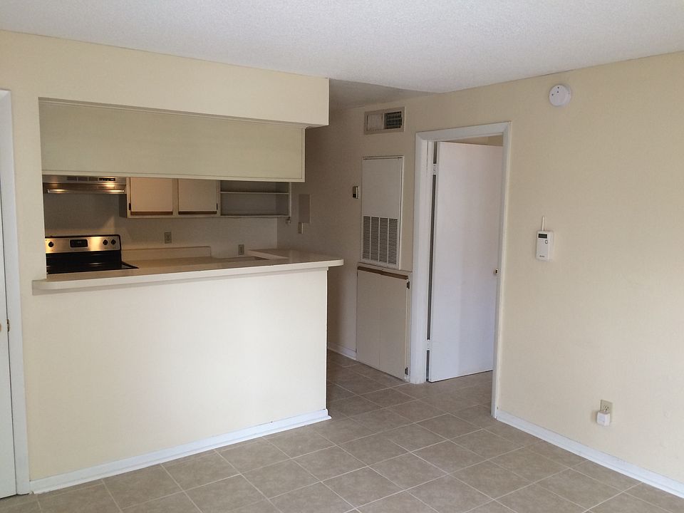 1st image of 4225 Thornbriar Ln APT O203