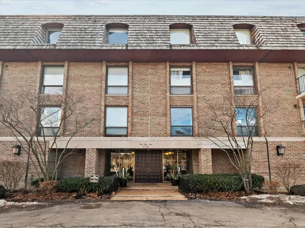 134 Green Bay Rd APT 309, Winnetka, IL 60093