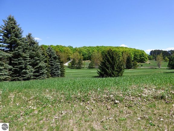 4th image of Golf Meadows Dr Unit 37