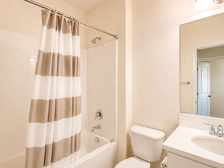 16130 Veridian Cir — Photo 28