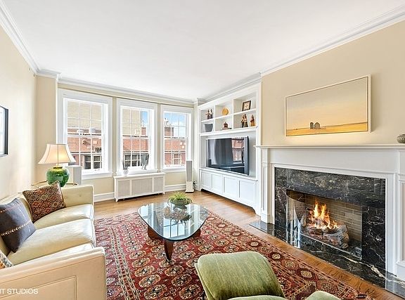 4th image of 1120 N Lake Shore Dr #10C