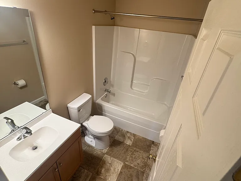24 Chesterfield Ct — Photo 10