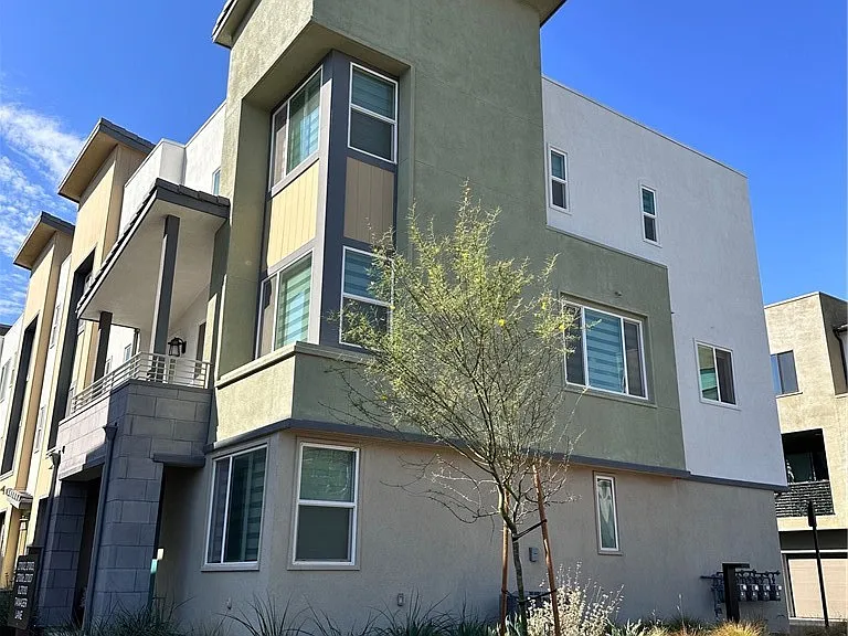 27007 Tanager Ln — Photo 1