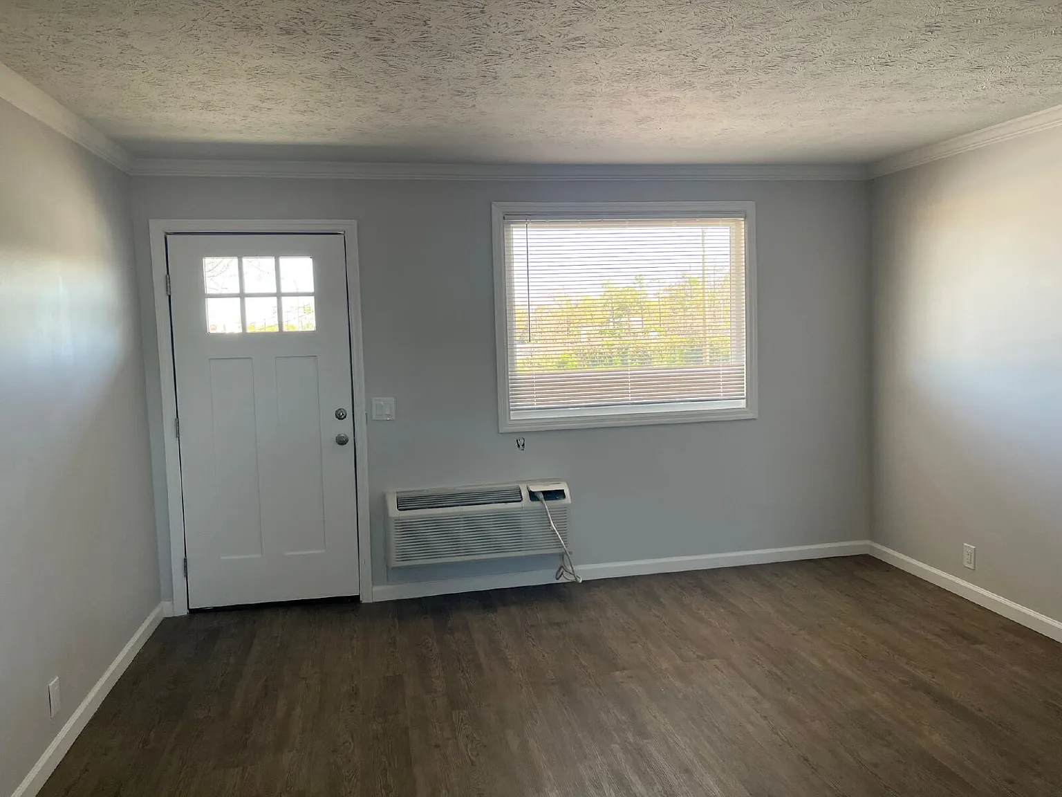 2 bed, 1.0 bath, 700 sqft, $1,100 — Photo 4