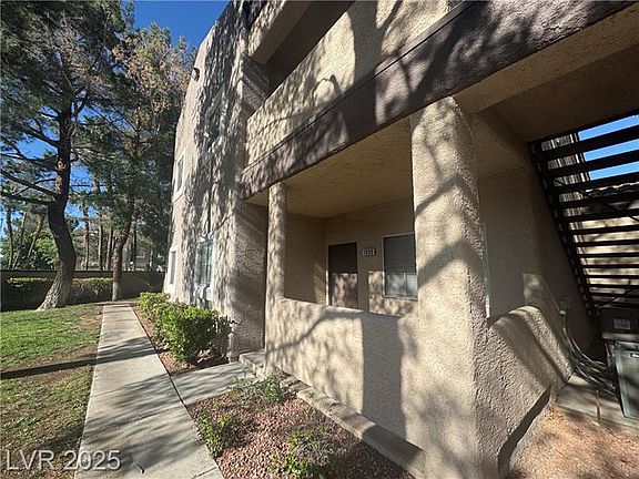 2nd image of 5250 Rainbow Blvd #1009